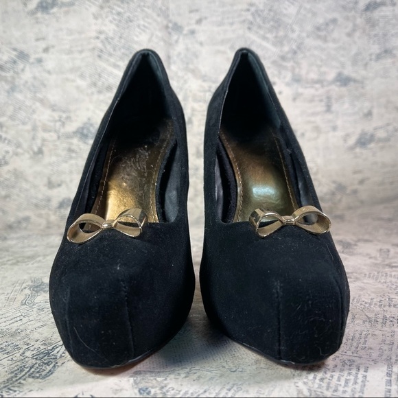 Dolce Vita Black Suede Pumps with Gold Bow Platforms - Picture 3 of 12